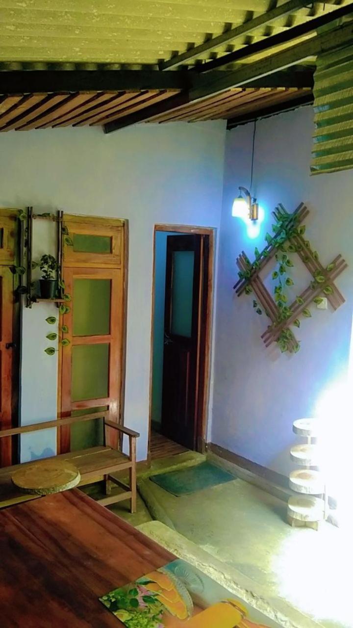 Ella Kumi Hostel Exterior photo